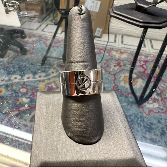 Rare Cartier Love 18 Carat White Gold Wide Band Ring - Picture 2 of 12